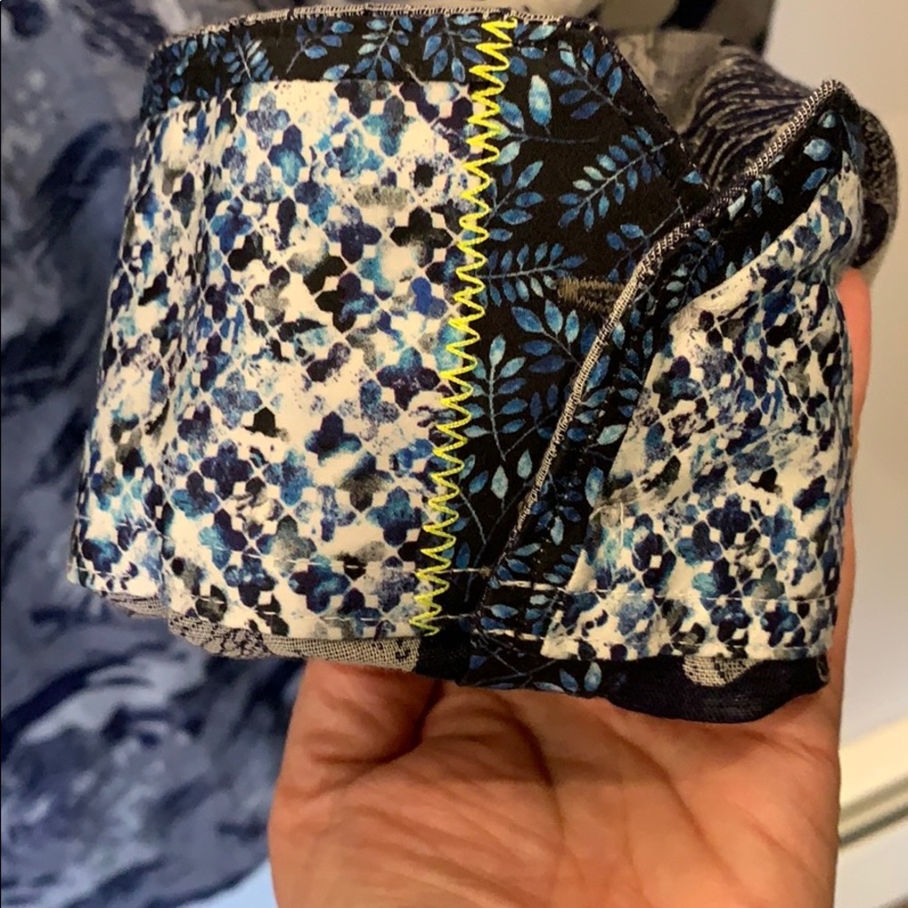 Robert Graham - Picture 5 of 8